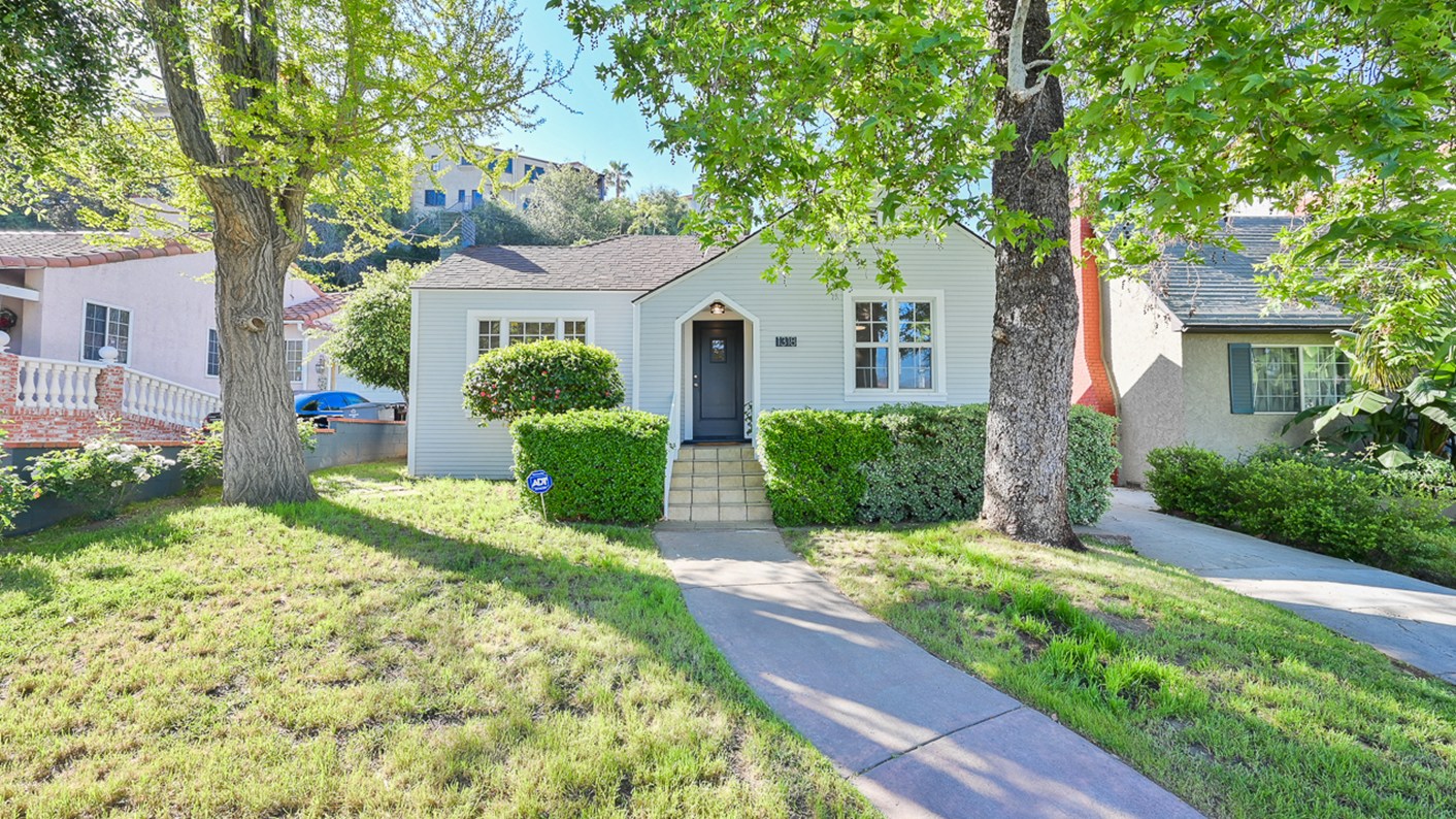 1318 East Acacia Avenue, Glendale, CA 91205
