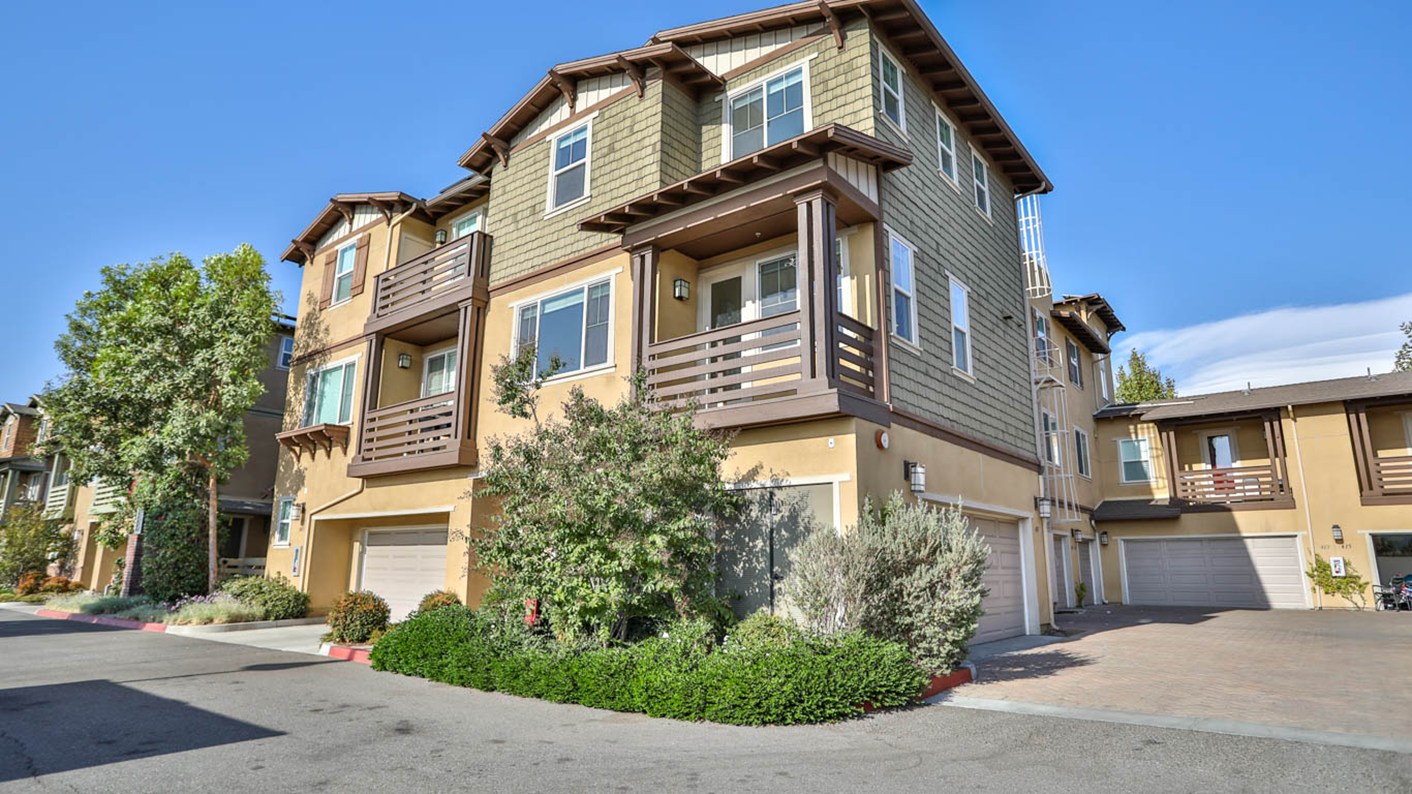 403 South Glendora Avenue, Glendora, CA 91741