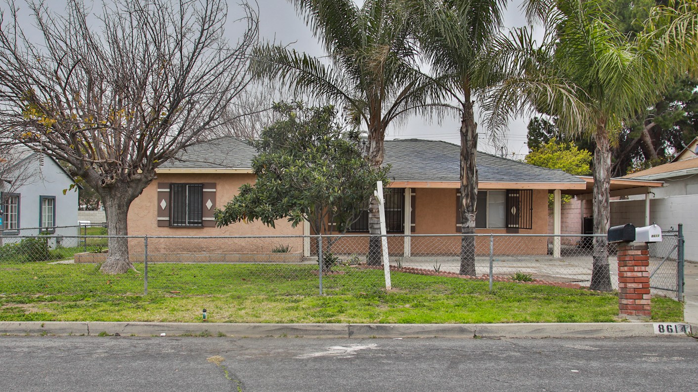 8614 Dumond Drive, Fontana, CA 92335