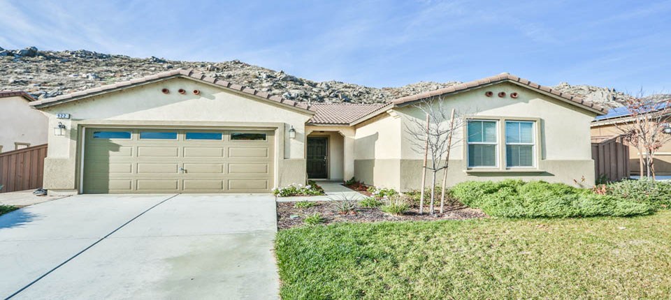 922 Yukon Dr, San Jacinto, CA 92582