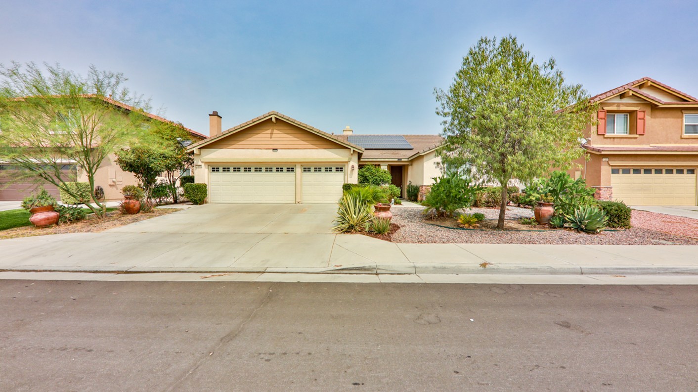 1361 Saddlebrook Way, San Jacinto, CA 92582