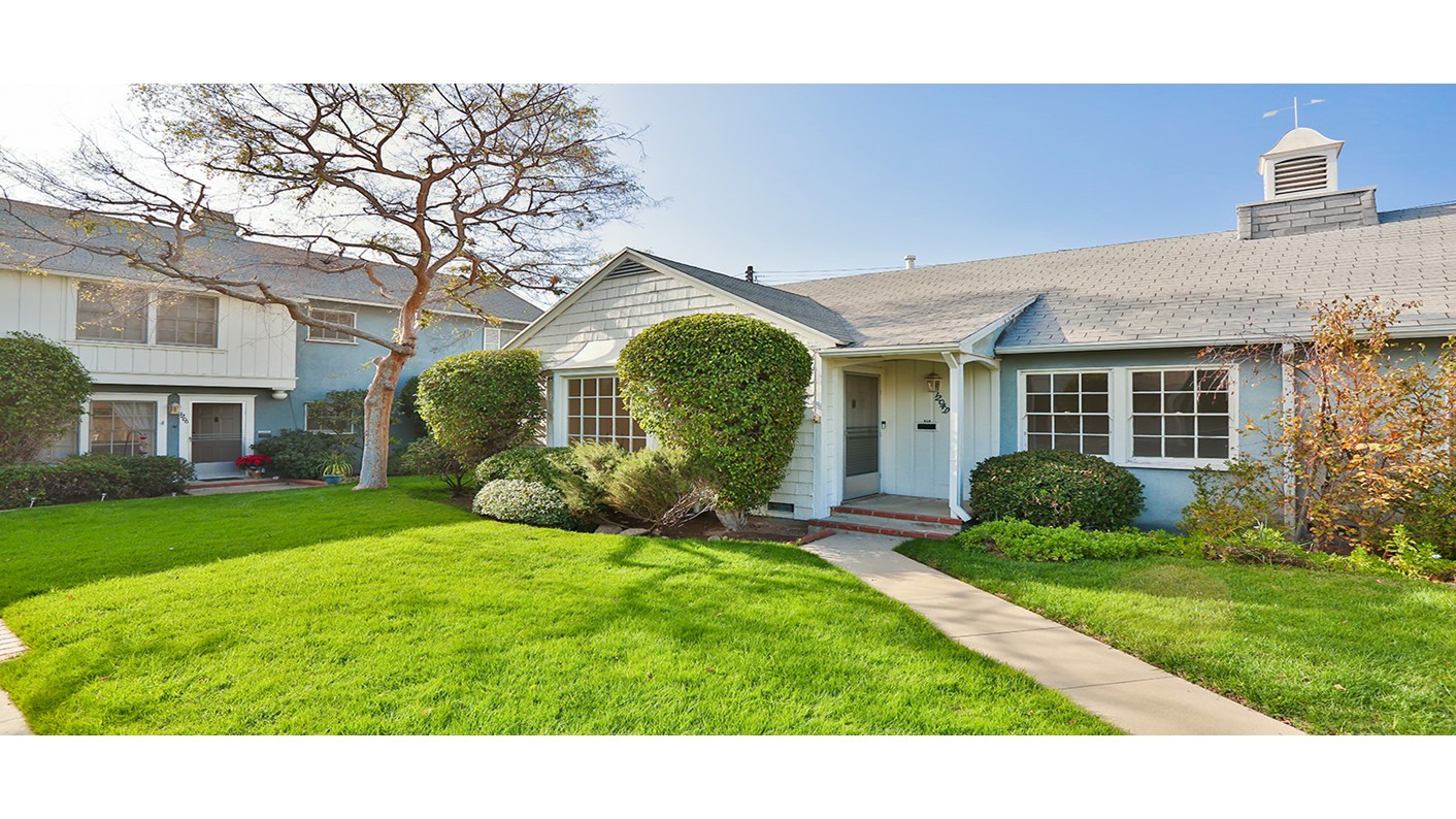 1204 East Glenoaks Boulevard #D, Glendale, CA 91206