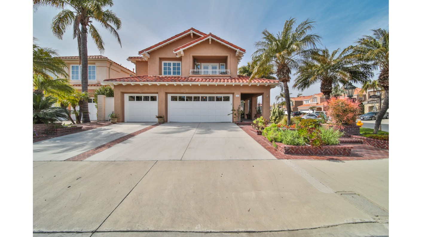 21211 Dove Circle, Huntington Beach, CA 92646