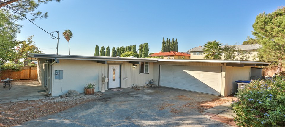 7525 Hillrose St, Los Angeles, CA 91042