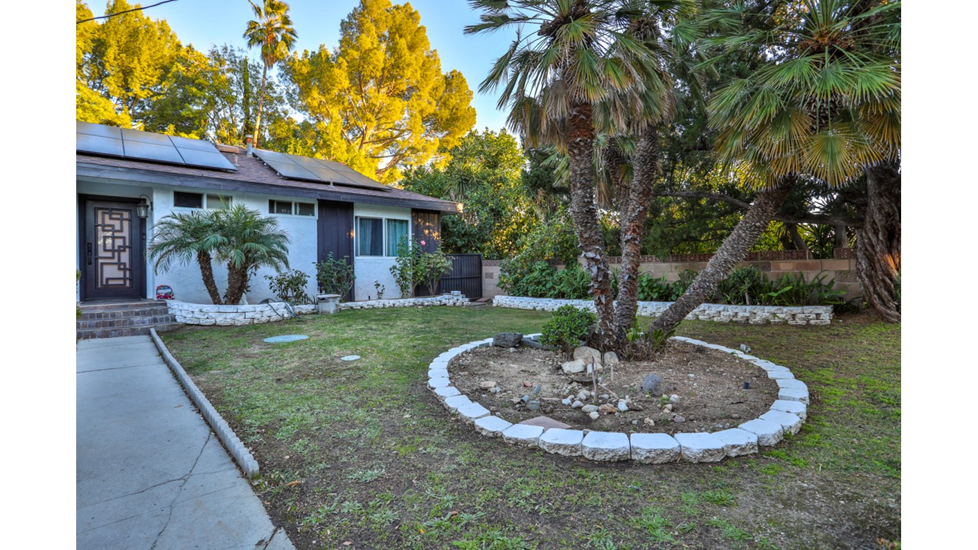 11462 Cassara Avenue, Sylmar, CA 91342