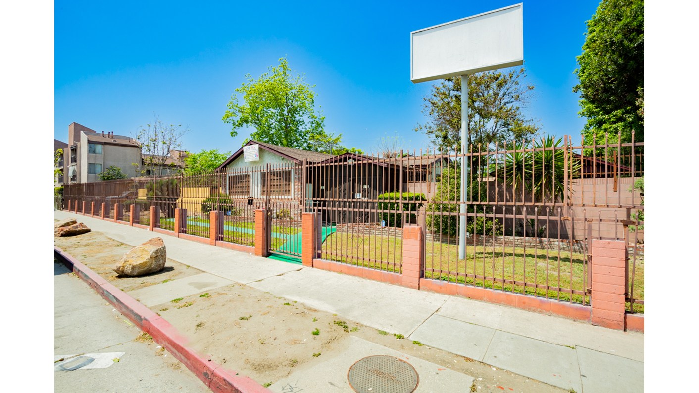1673 East Imperial Highway, Los Angeles, CA 90059