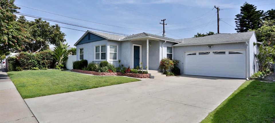 15302 Pacific St, Midway City, CA 92655