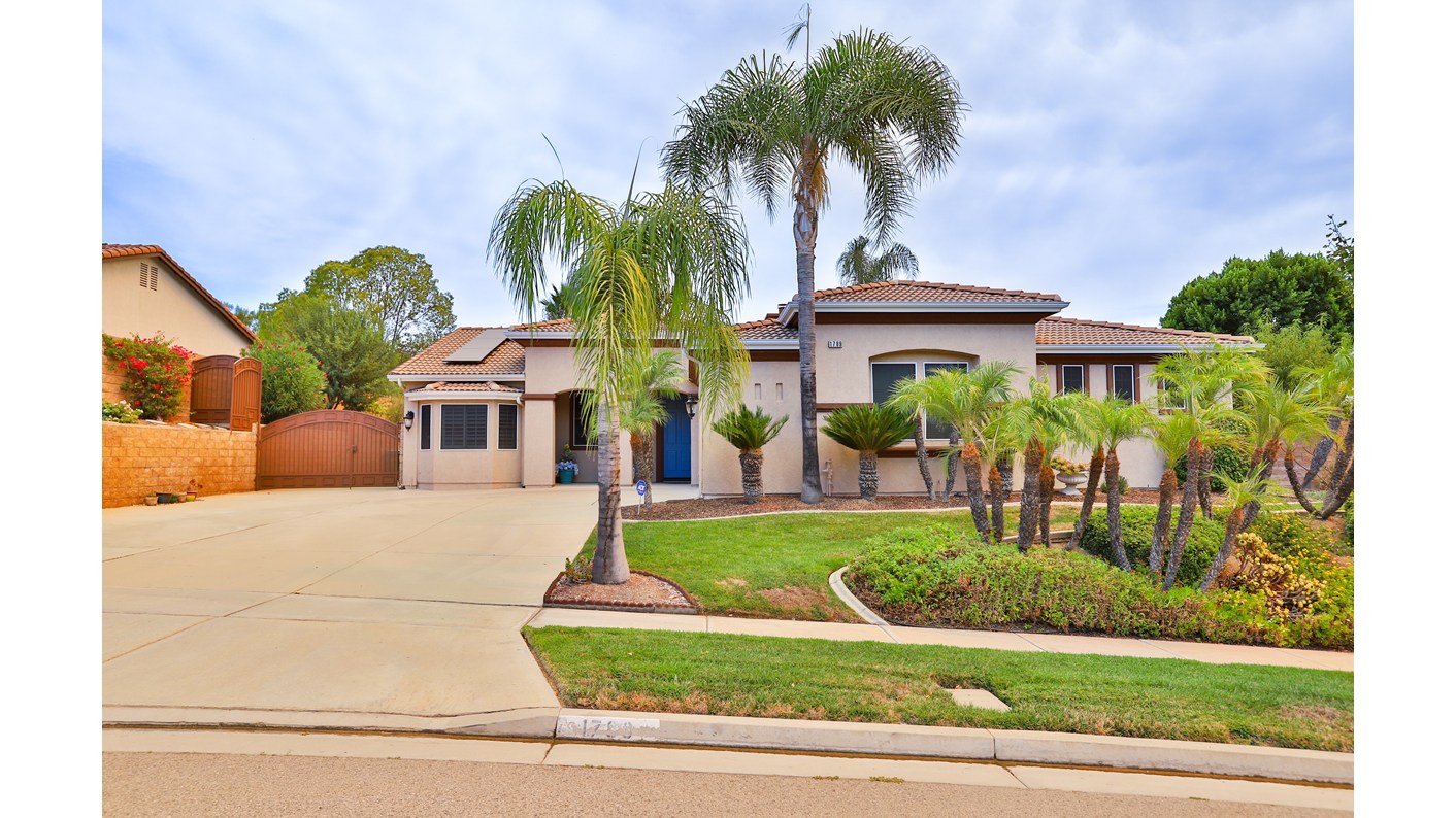 1789 Kapalua Bay Lane, Corona, CA 92883
