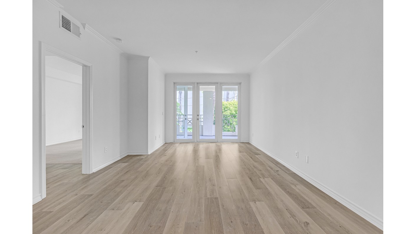 2233 Martin 203, Irvine, CA 92612