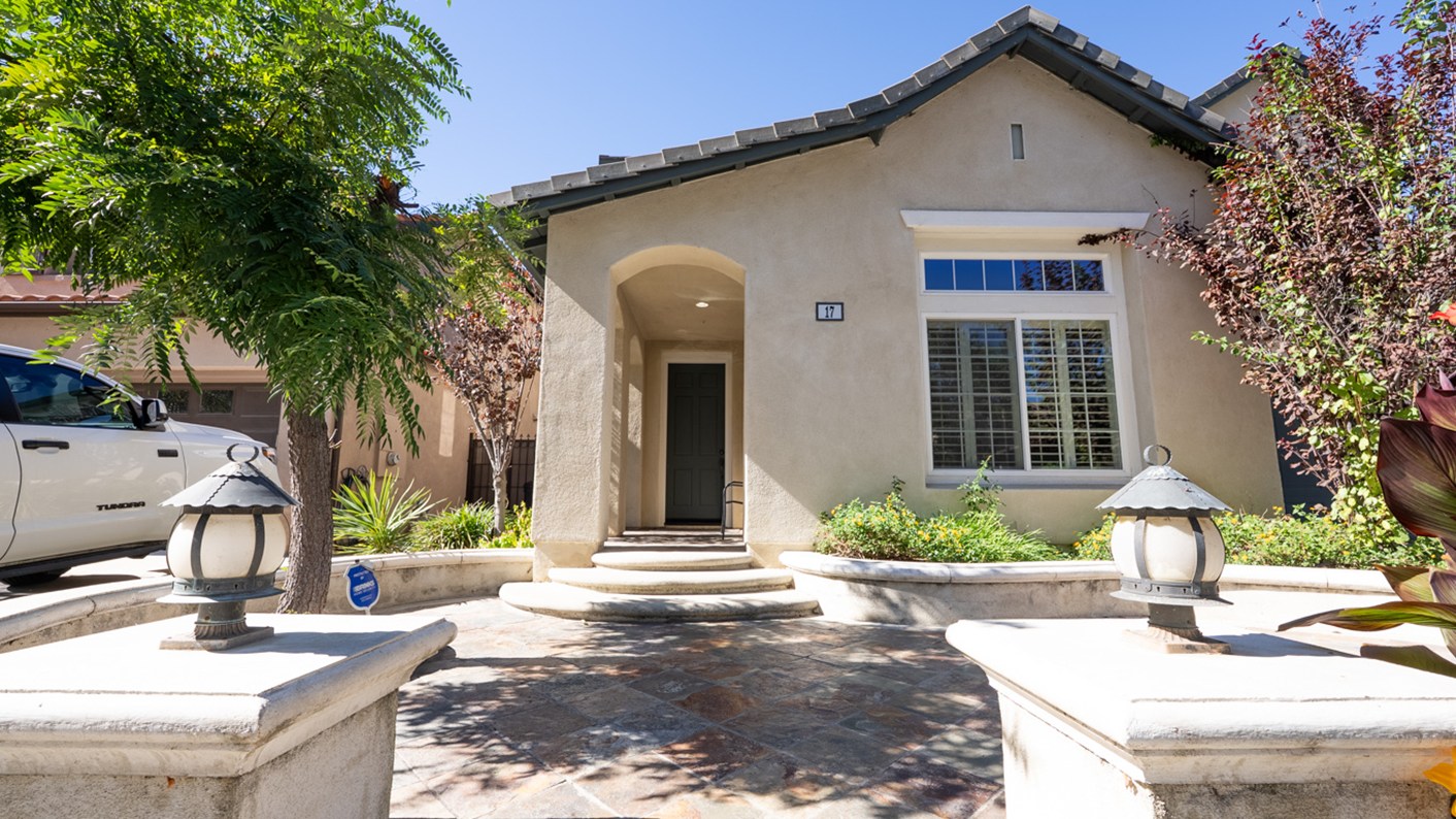 17 Shady Cove Court, Azusa, CA 91702