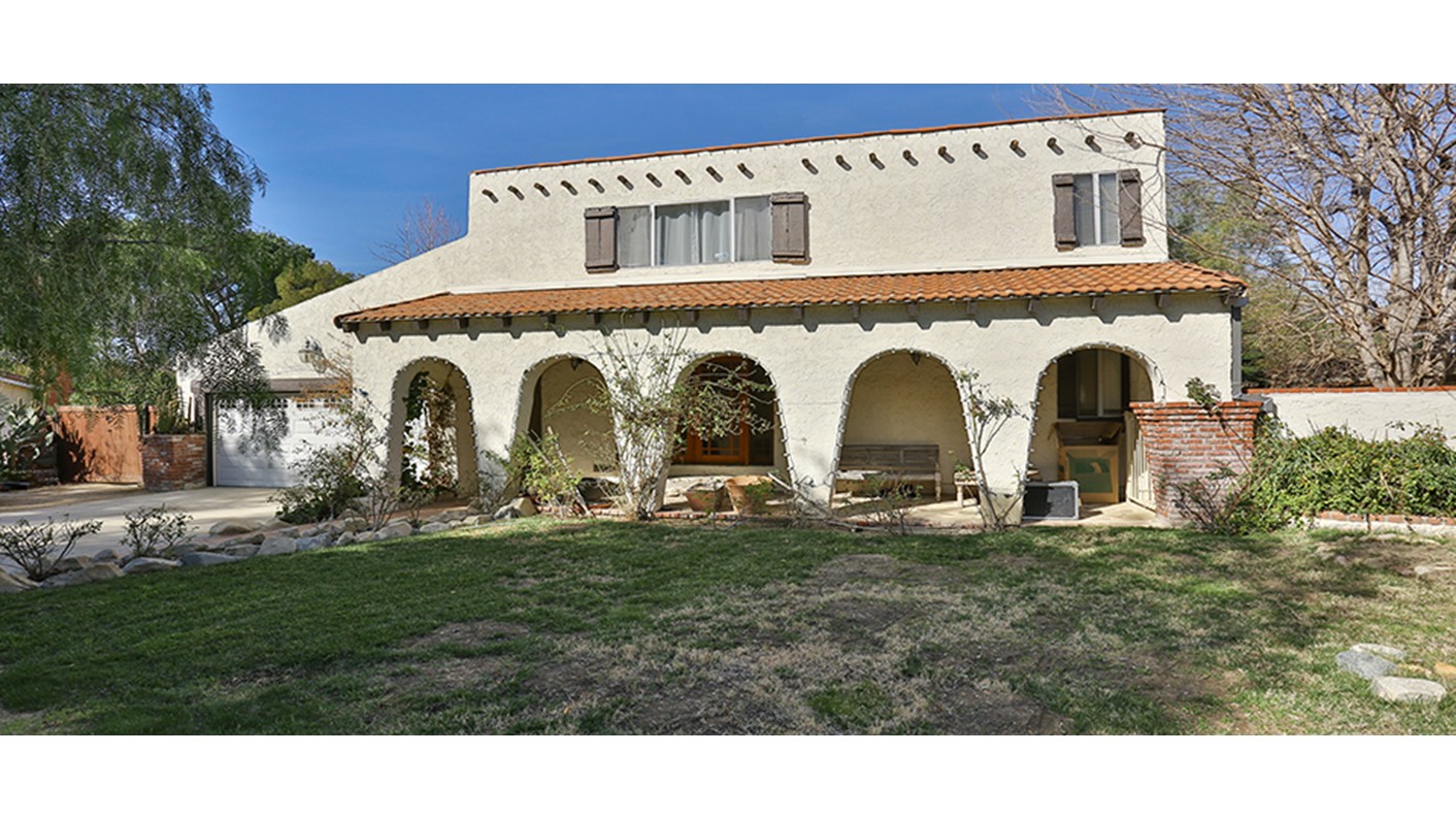 5451 Colodny Drive, Agoura Hills, CA 91301