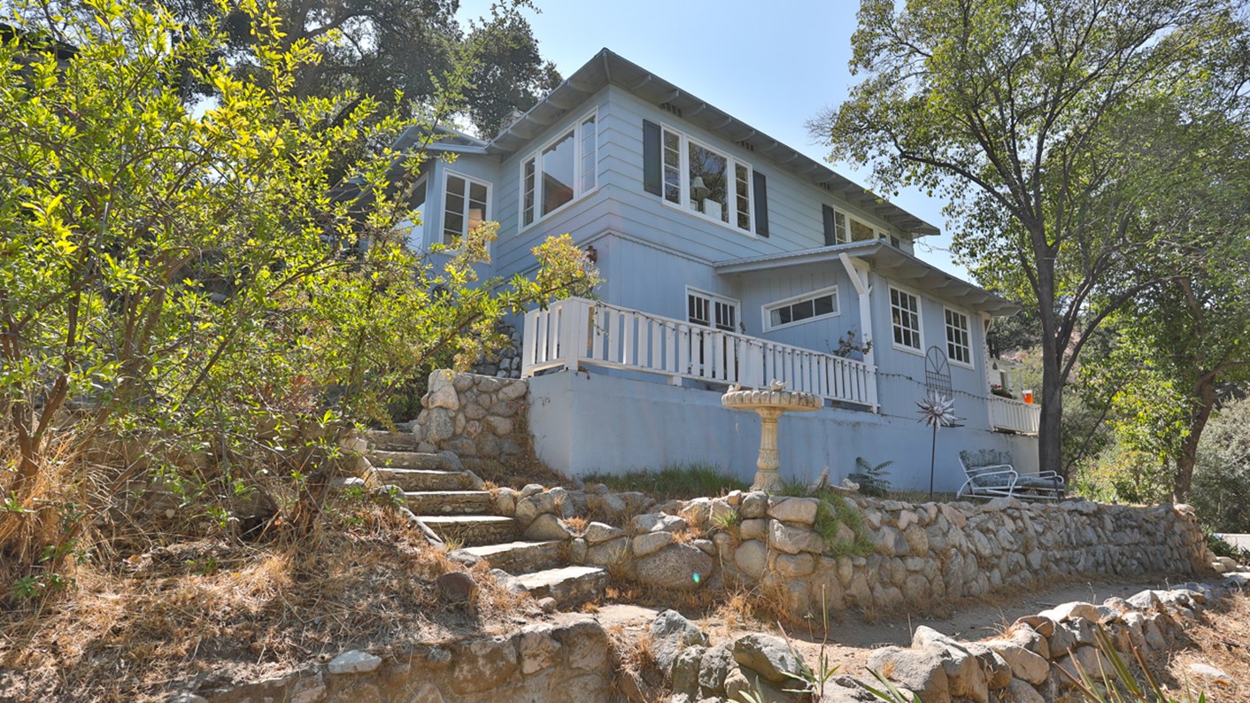 7290 Saint Estaban Street, Los Angeles, CA 91042