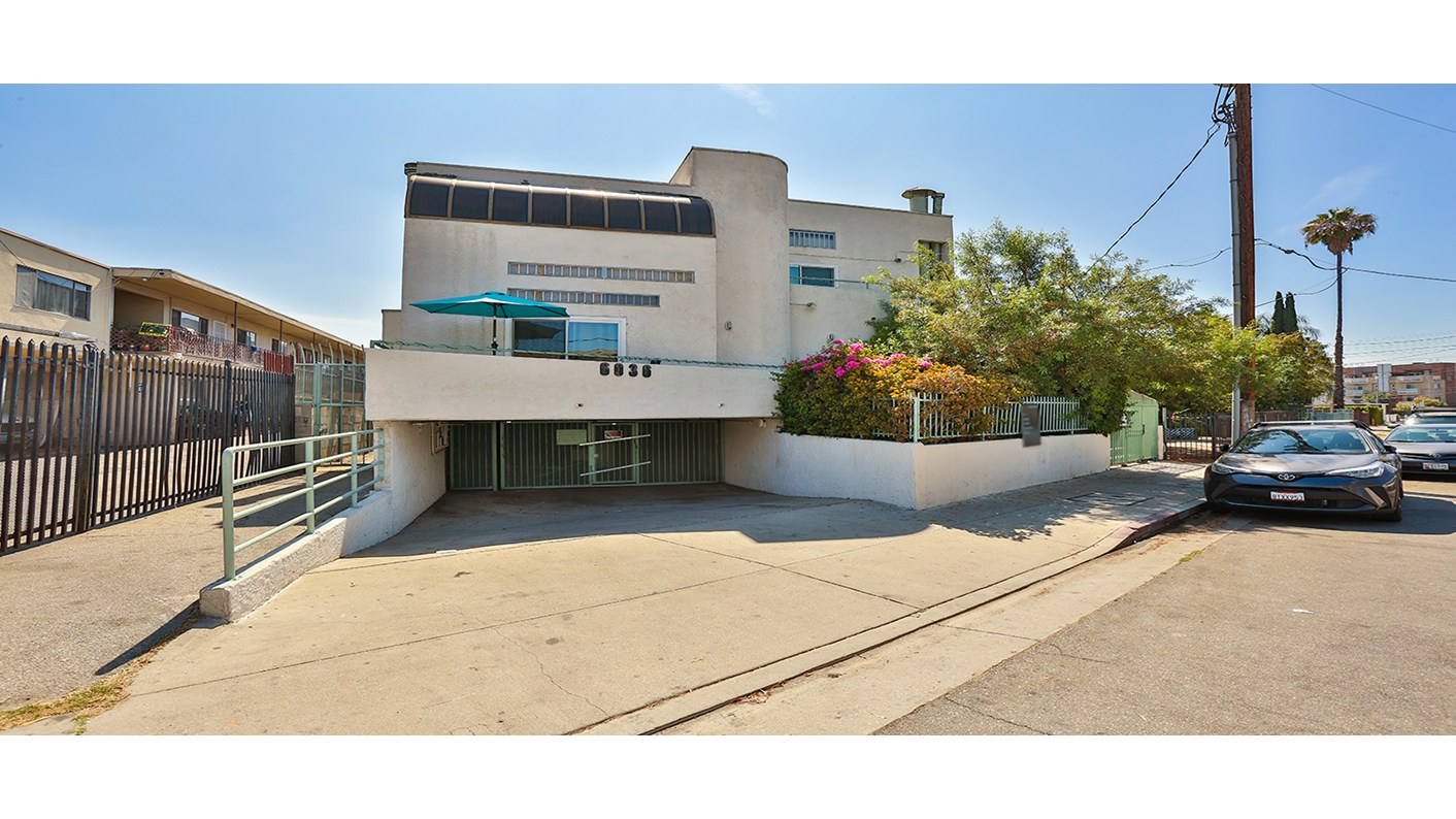 6036 Hazelhurst Place Unit I, North Hollywood, CA 91606