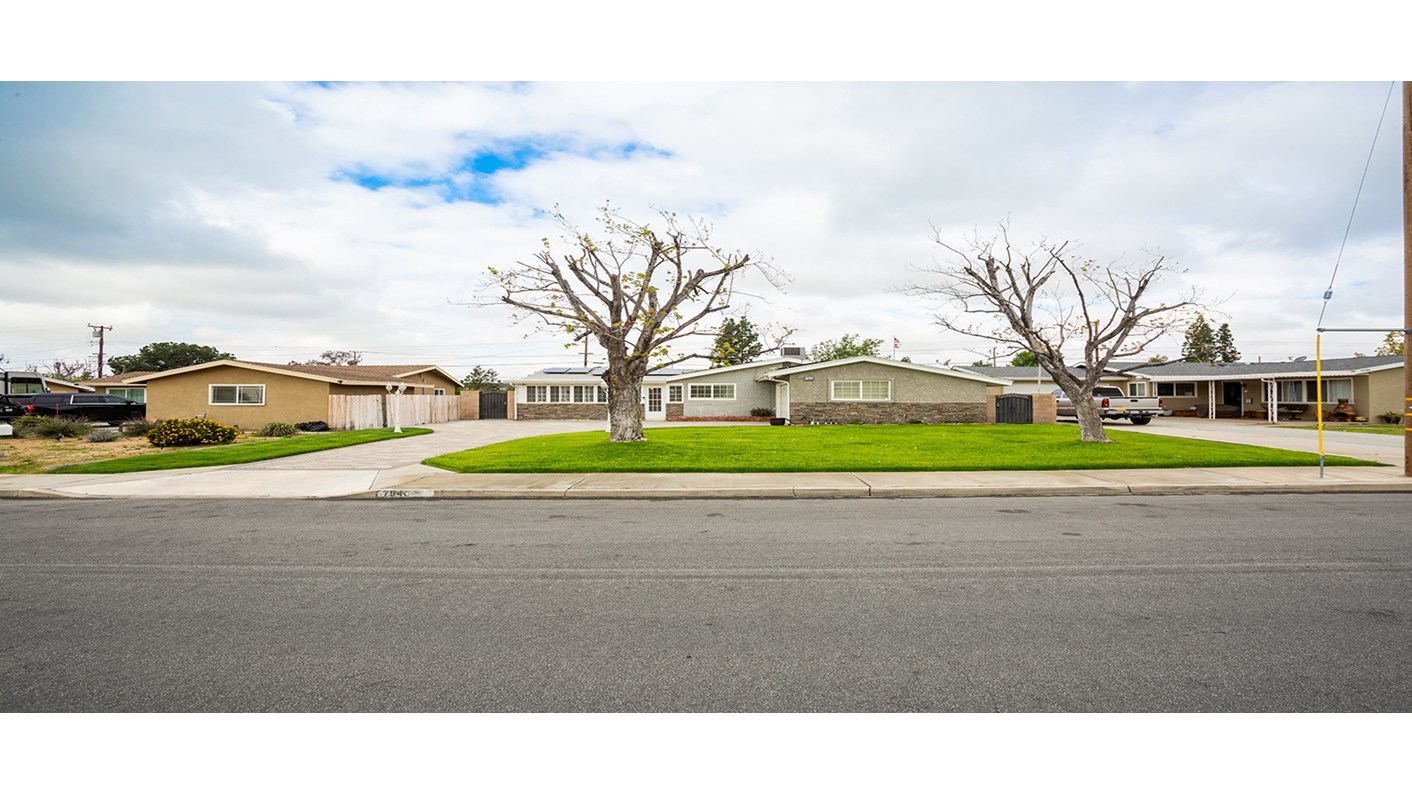 7946 Spohn Avenue, Fontana, CA 92336