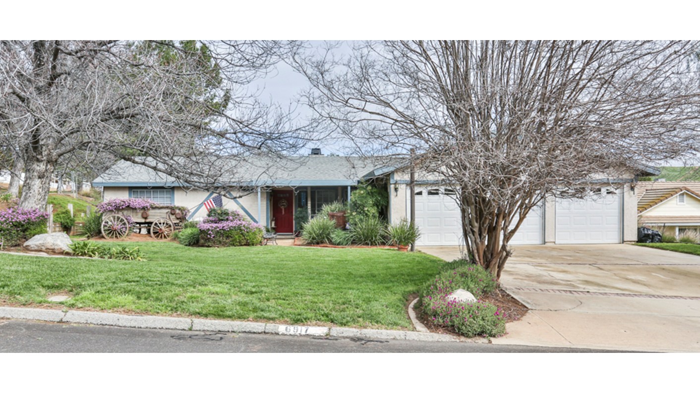 6917 Paladora Ln, Riverside, CA 92509
