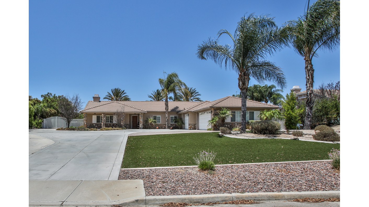 36943 Hidden Trail Court, Winchester, CA 92596