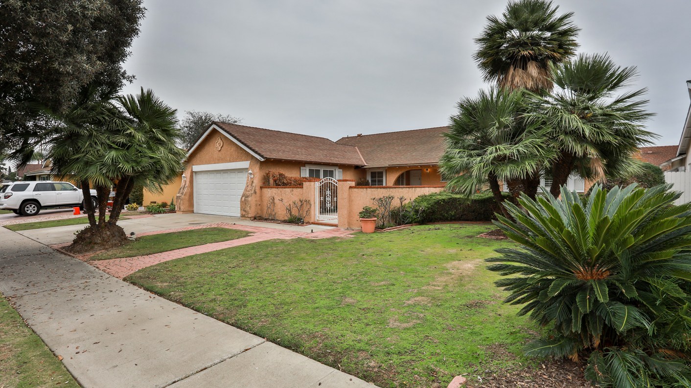 702 East Meadowbrook Ave, Orange, CA 92865