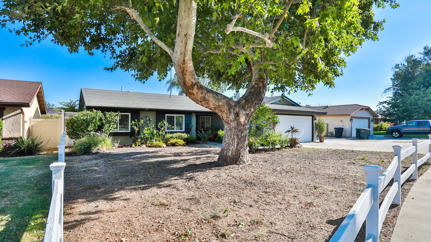 429 West Monticello Court, Ontario, CA 91762