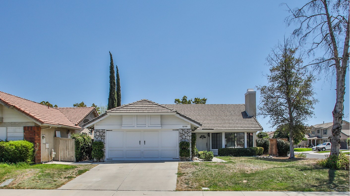 32500 Racquet Club Way, Lake Elsinore, CA 92530