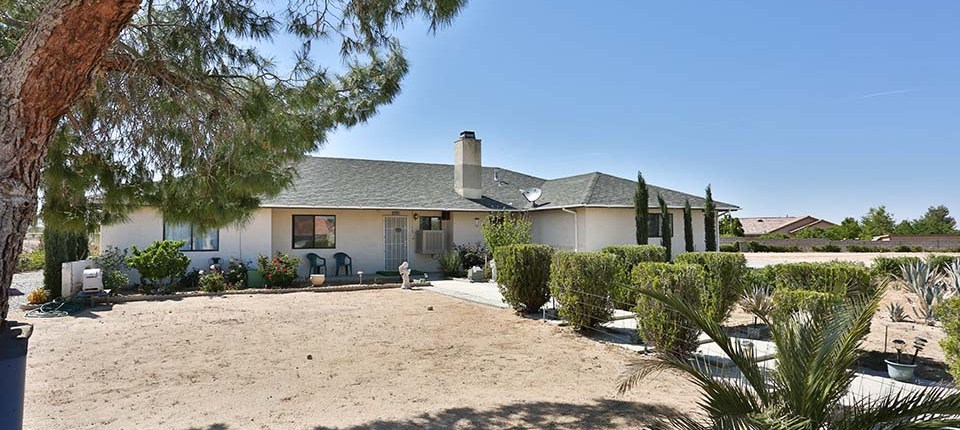 16242 Cahuenga Road, Victorville, CA 92394
