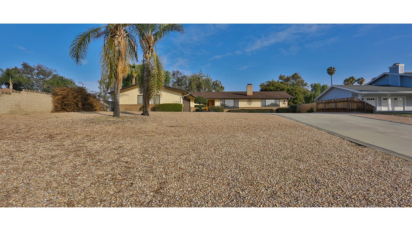 2780 Vista Way, Hemet, CA 92544