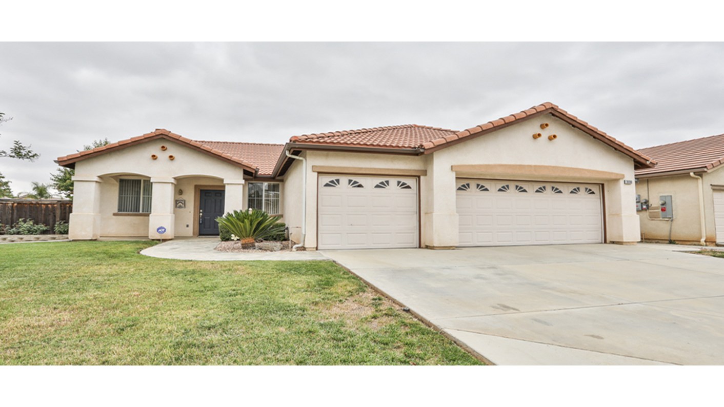 26190 Bradshaw Dr, Menifee, CA 92585