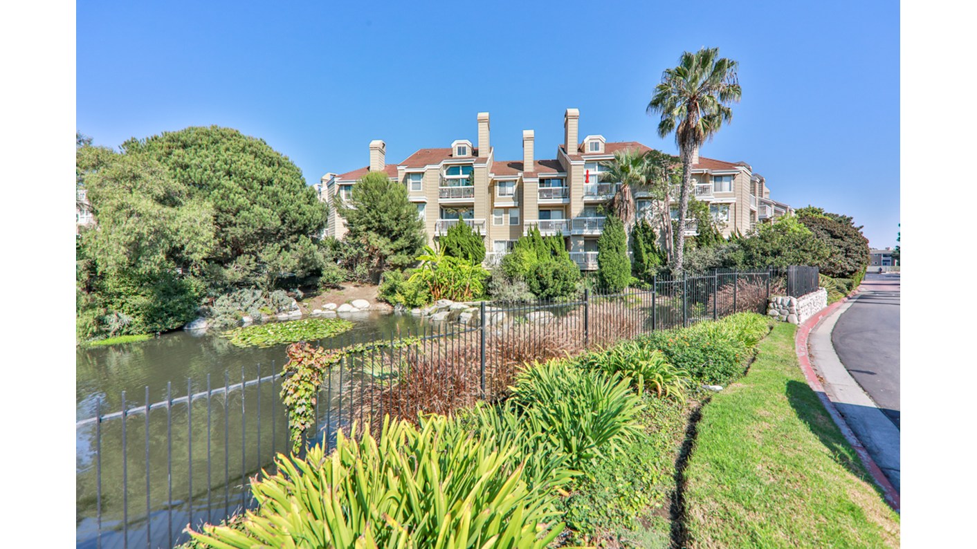 8145 Waterspray Drive, Huntington Beach, CA 92646