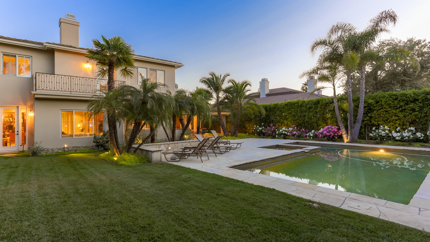 17401 Oak Creek Court, Encino, CA 91316