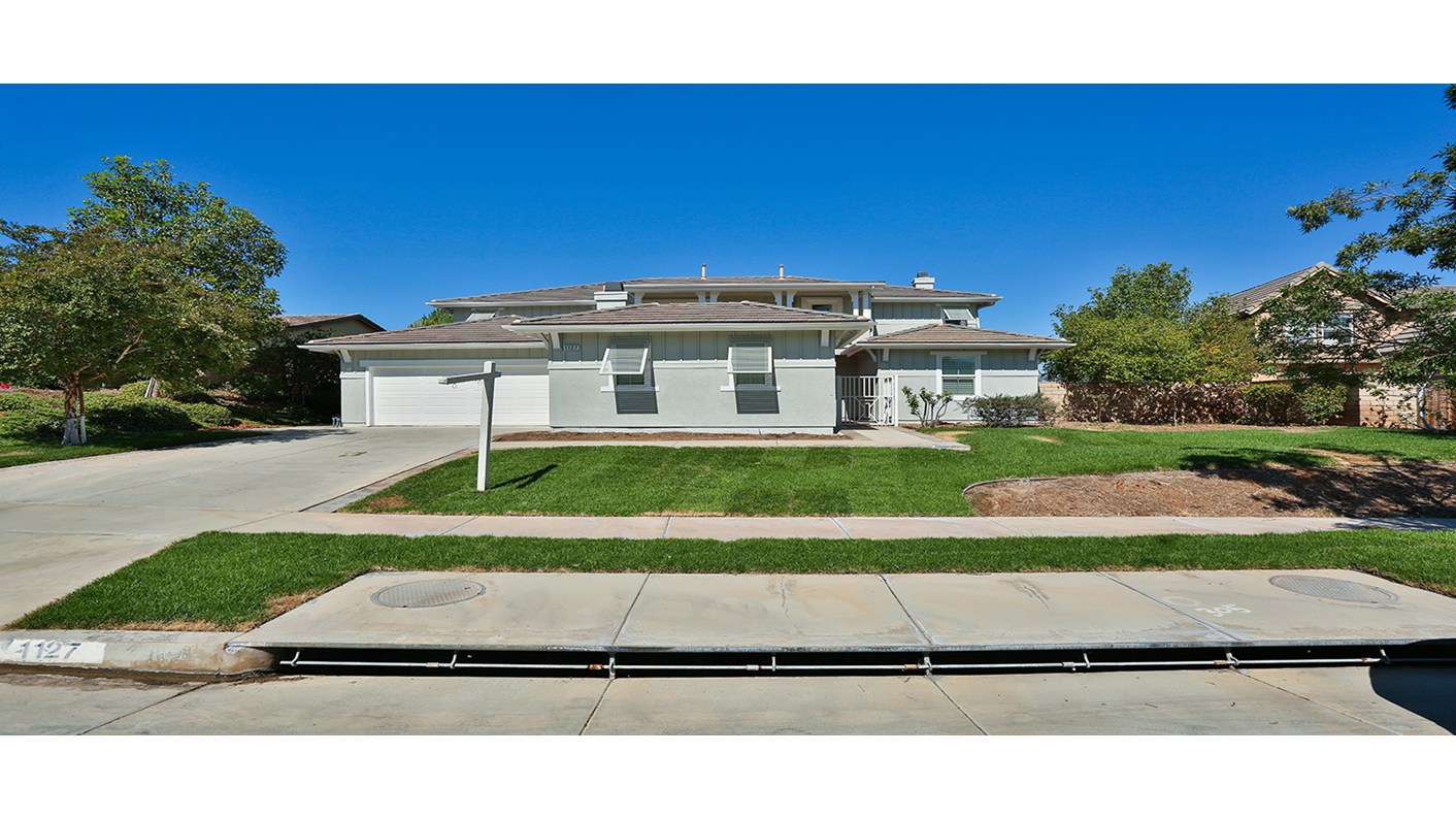 1127 Langtree Lane, Corona, CA 92882