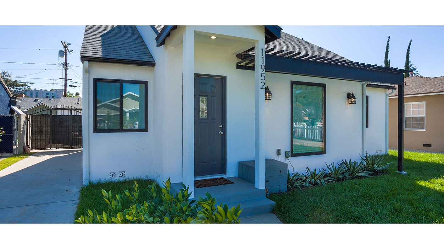 11952 Collins Street, Valley Glen, CA 91607