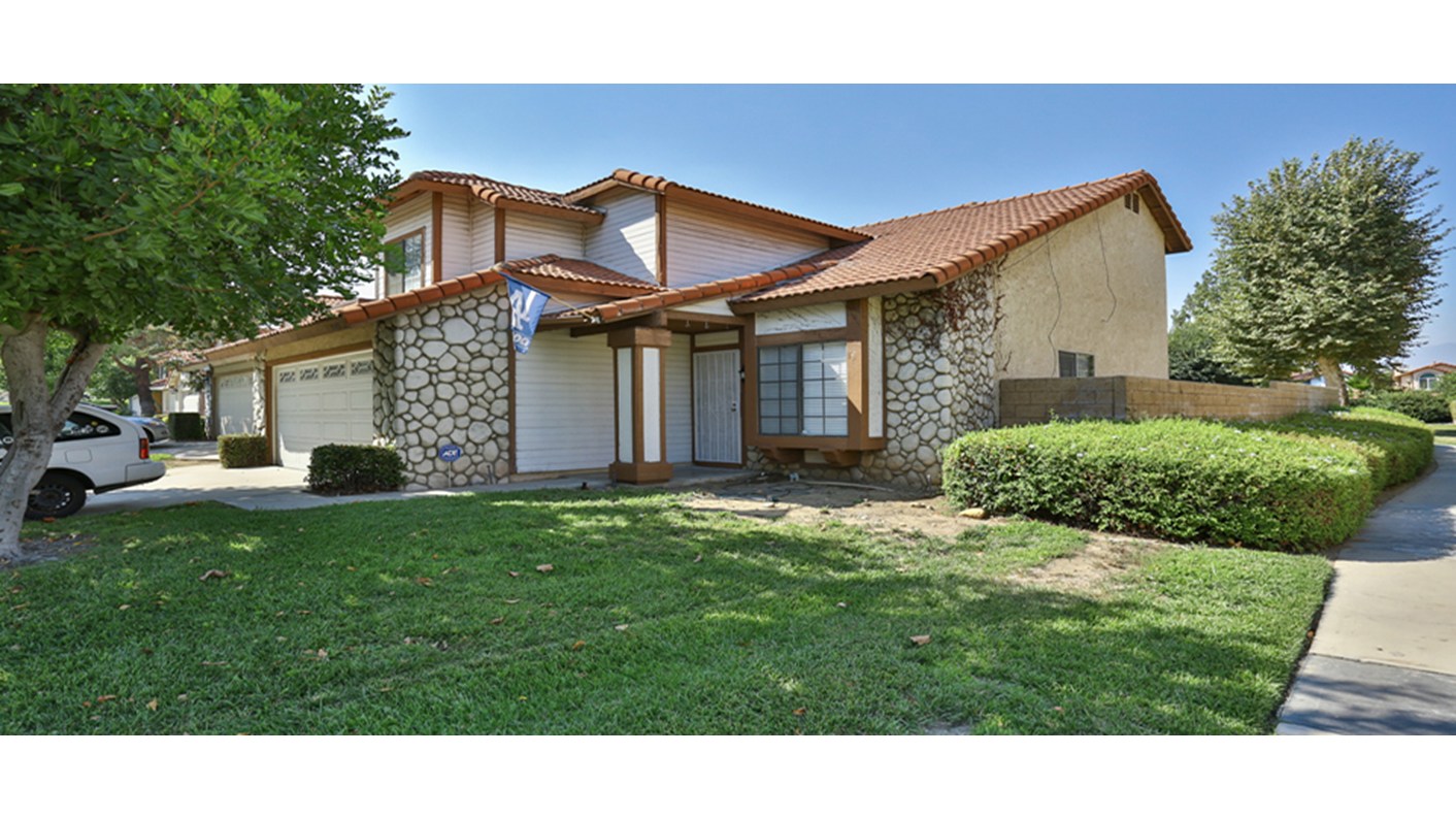 1148 Van Koevering St, Rialto, CA 92376