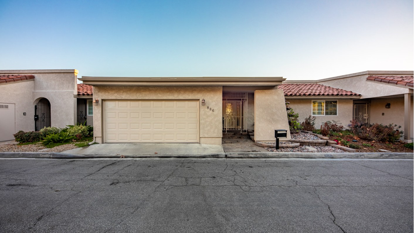 886 Highpoint Drive, Claremont, CA 91711