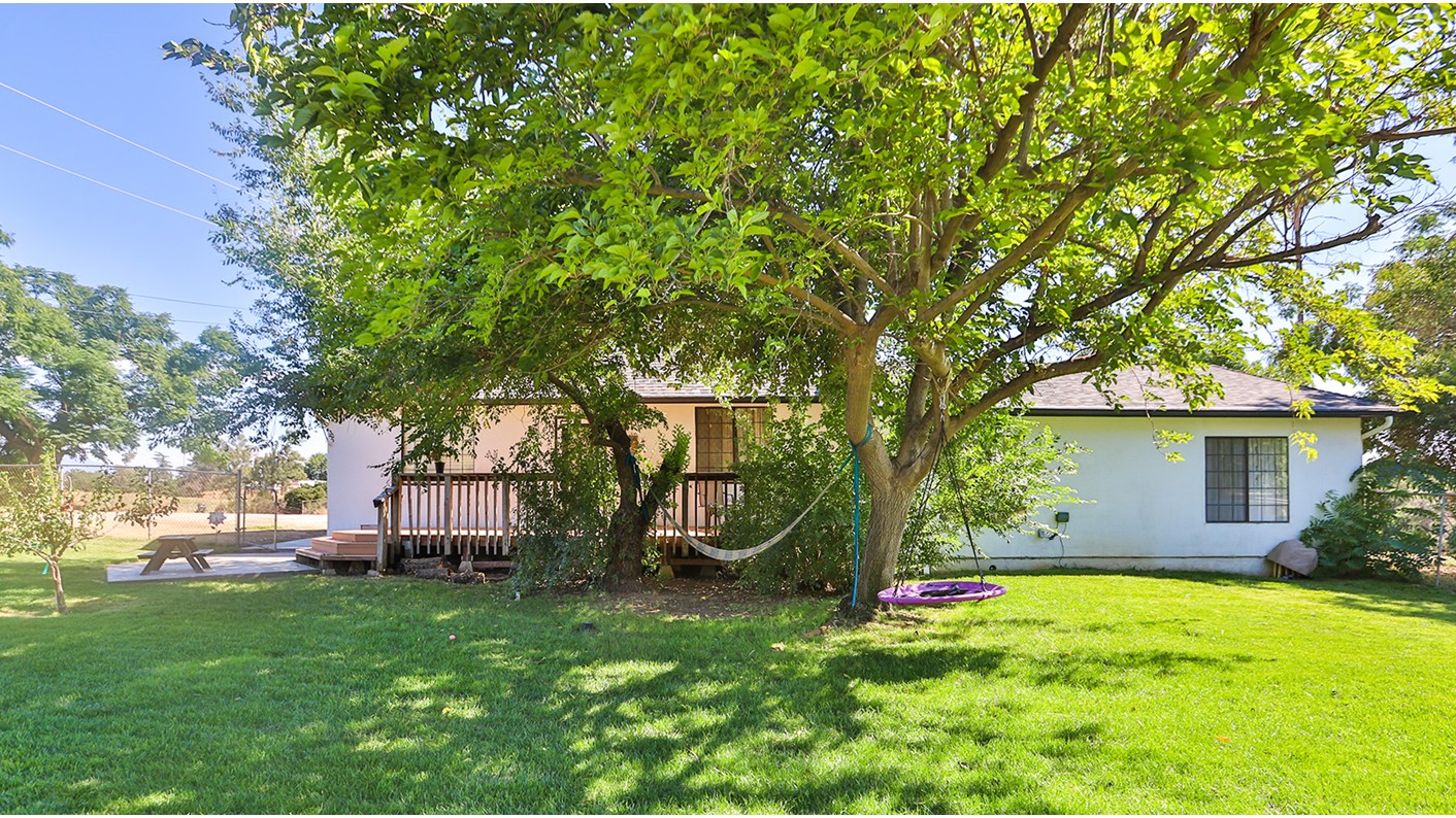 827 West County Line Road, Calimesa, CA 92320