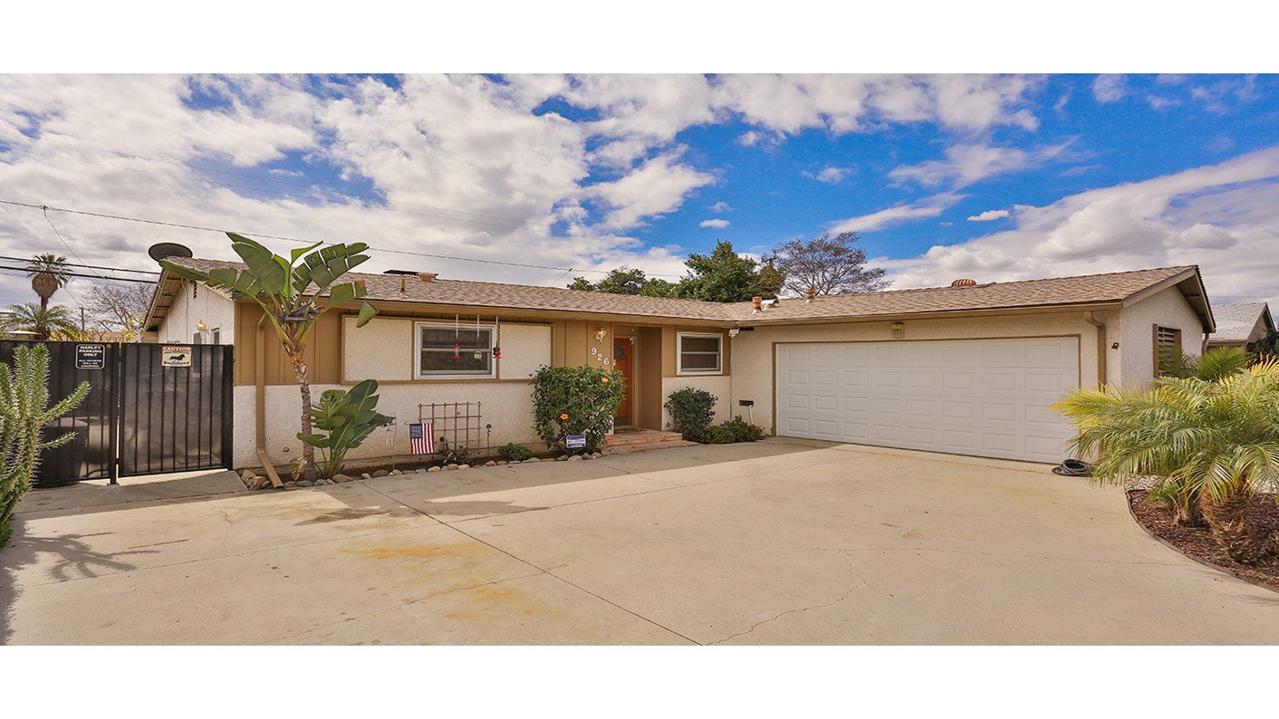 926 East Nearfield Street, Azusa, CA 91702