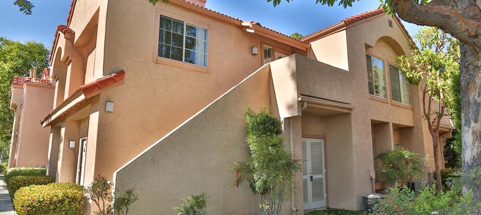 21215 Camelia Apt. 40, Lake Forest, CA 92630