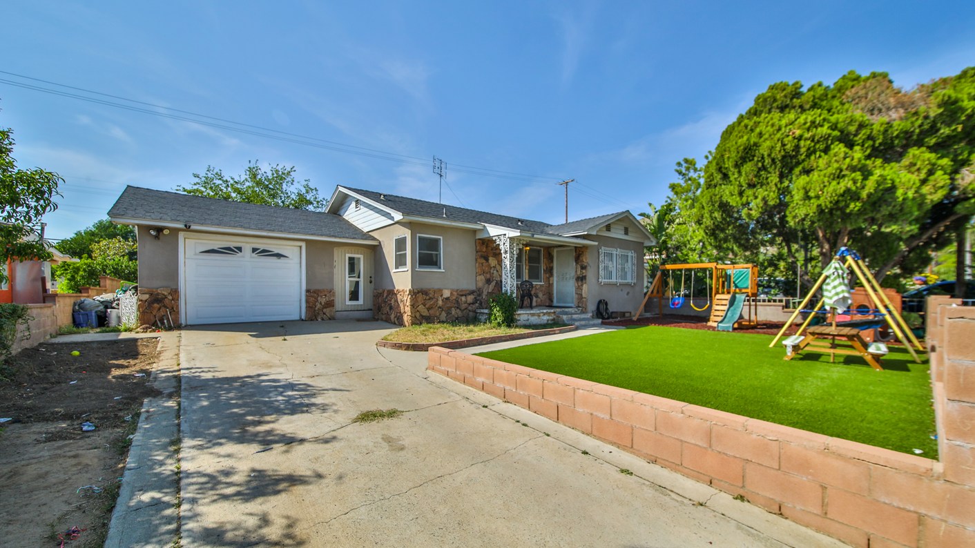 3515 Grandview Avenue, Riverside, CA 92509