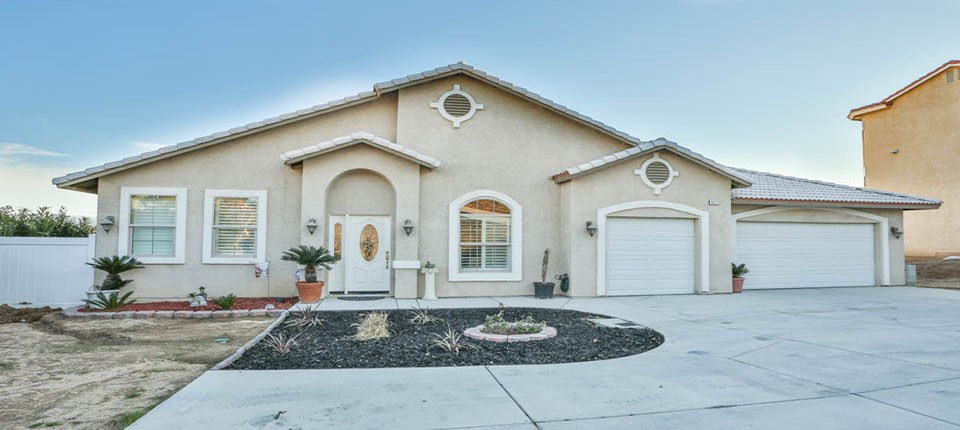 8425 Buckthorn Avenue, Hesperia, CA 92345