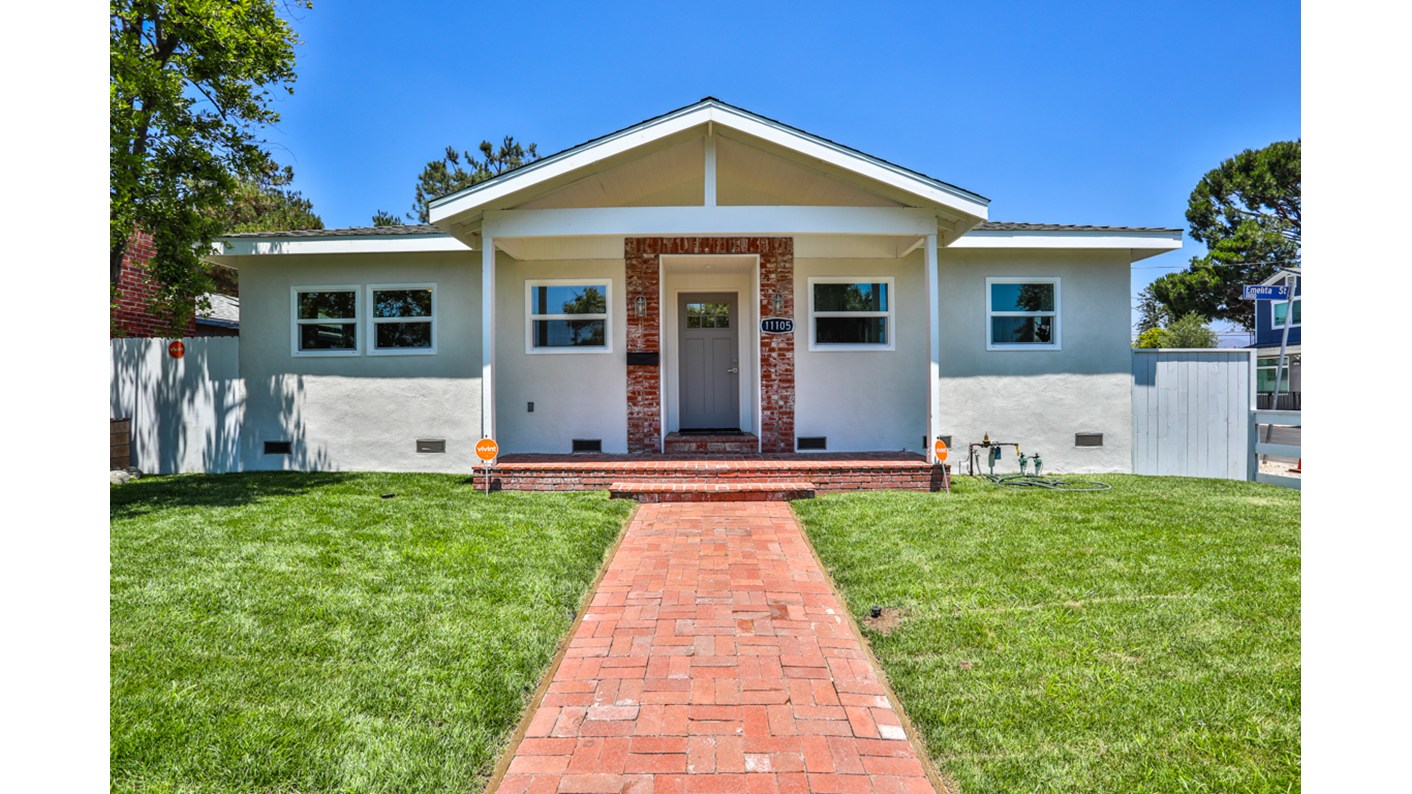 11105 Emelita Street, Los Angeles, CA 91601