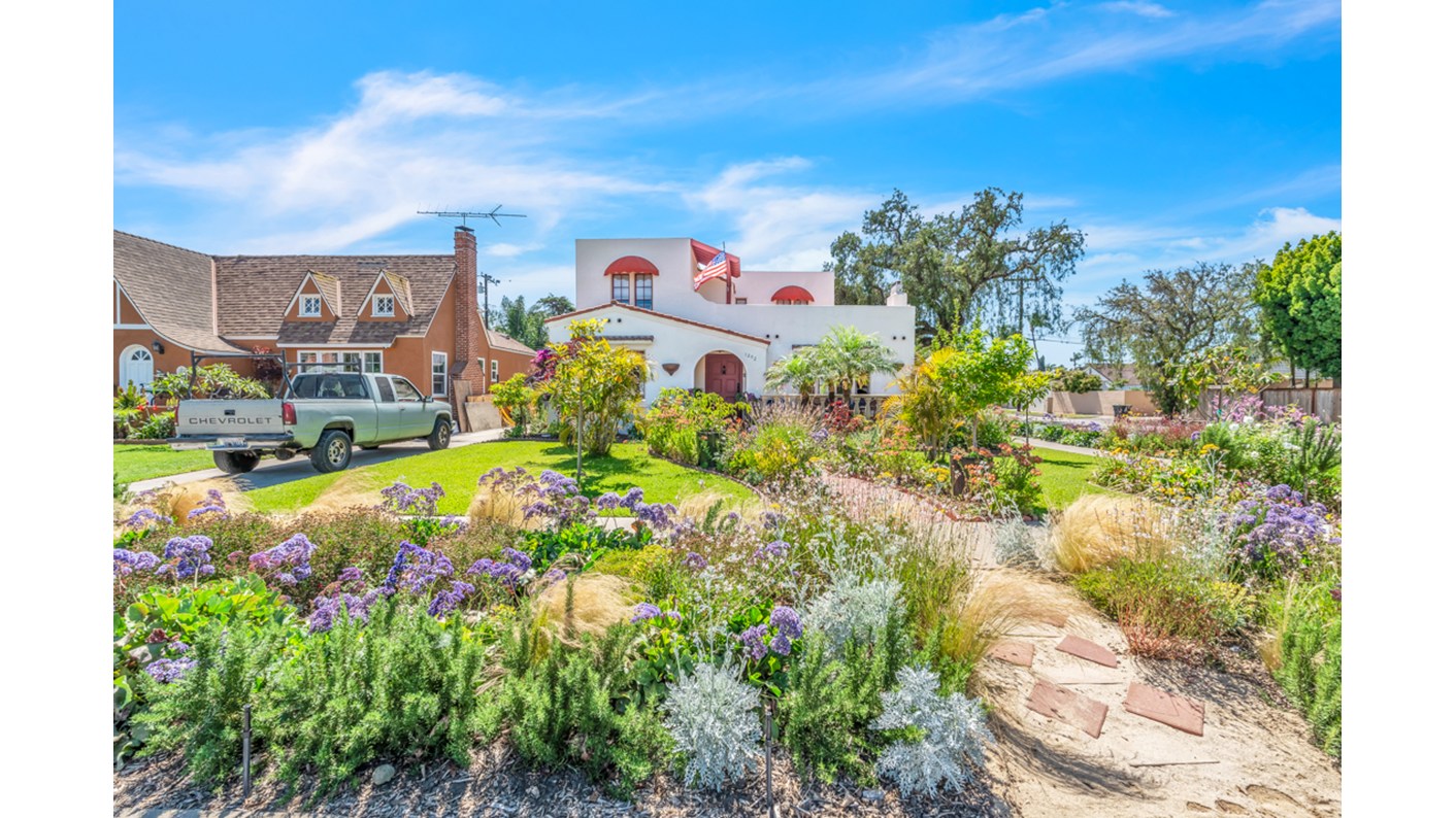 1202 S Ross Street, Santa Ana, CA 92707