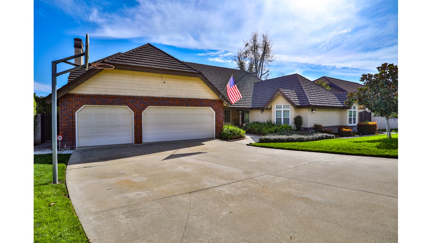 8025 Thoroughbred Street, Rancho Cucamonga, CA 91701