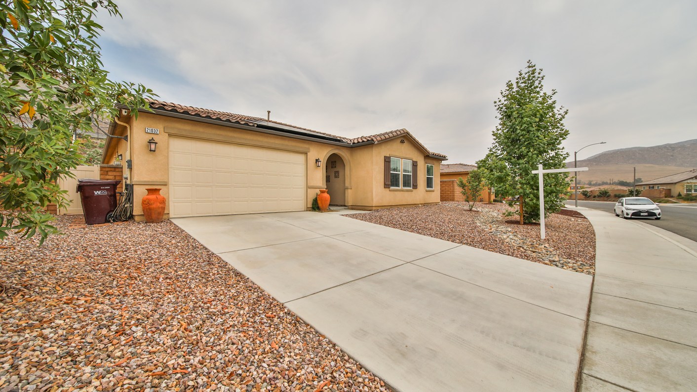 21032 Center Street, Riverside, CA 92507