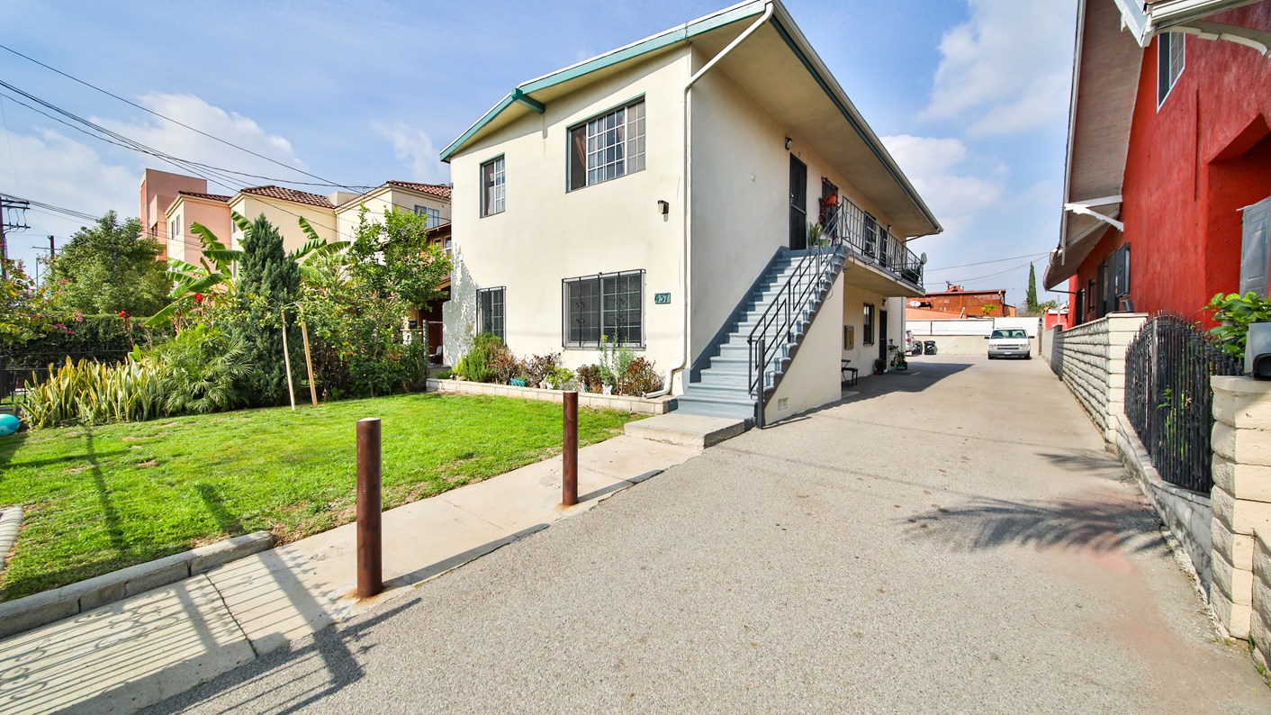 437 West 56th Street, Los Angeles, CA 90037