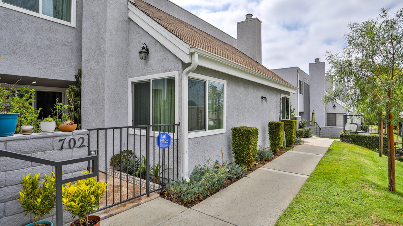 11806 Loma Drive 702, Whittier, CA 90604