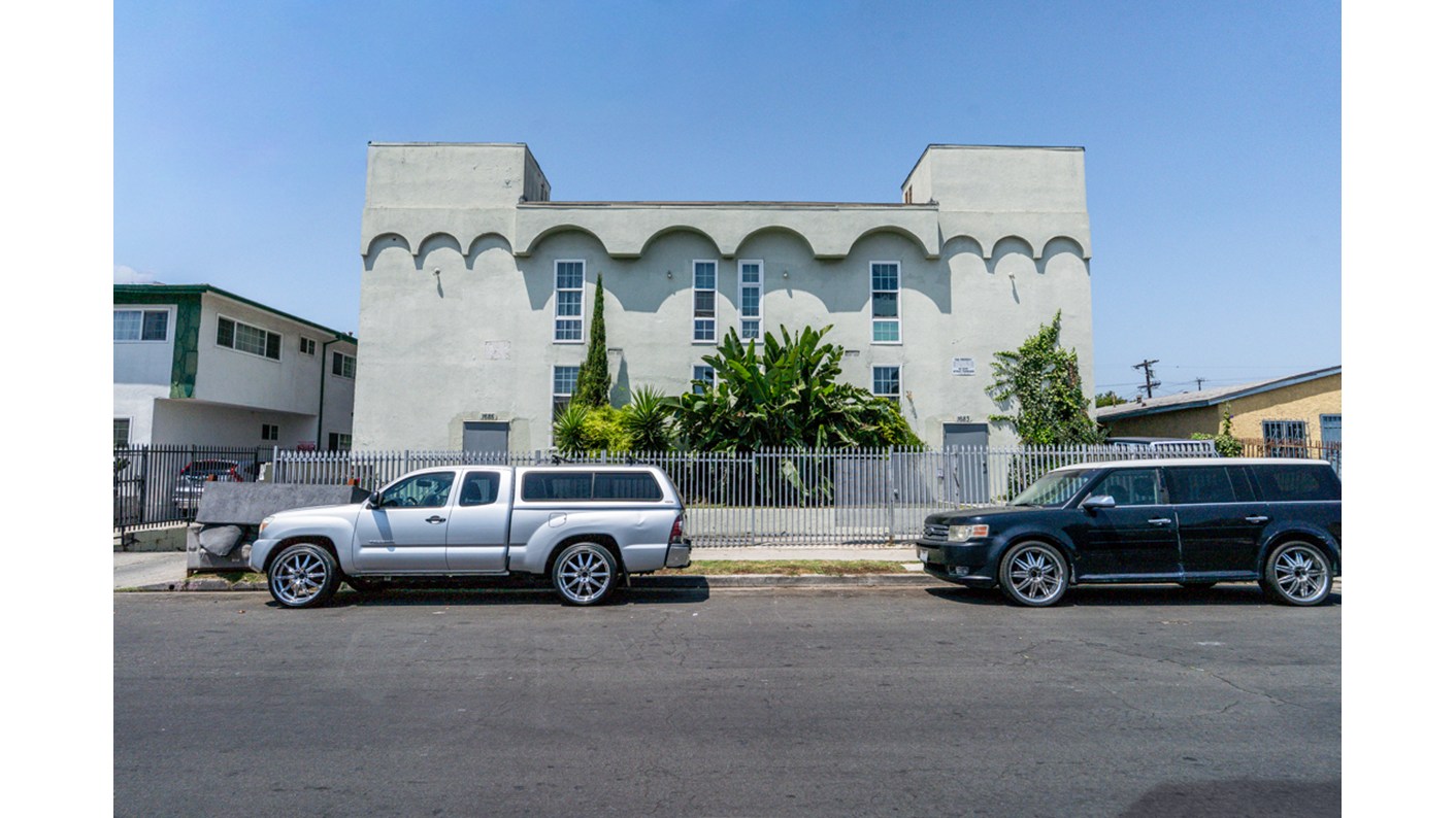 1683 South Longwood Avenue, Los Angeles, CA 90019