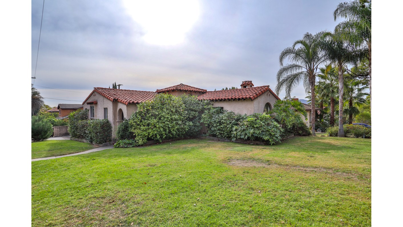 1090 East Verdugo Avenue, Burbank, CA 91501