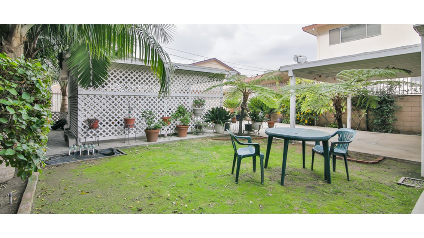 11519 Ramona Ave, Hawthorne, CA 90250