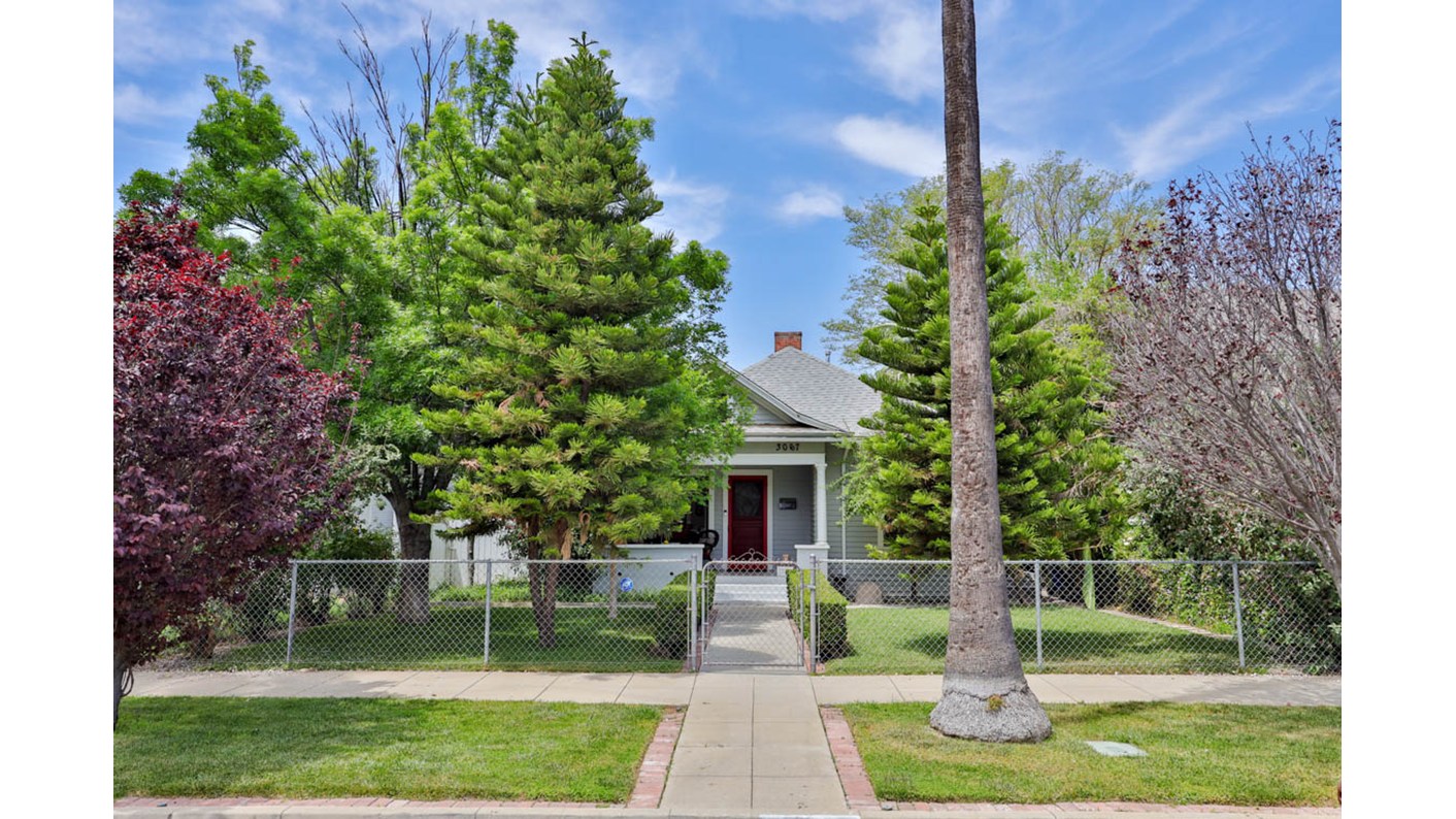 3067 Brockton Avenue, Riverside, CA 92501