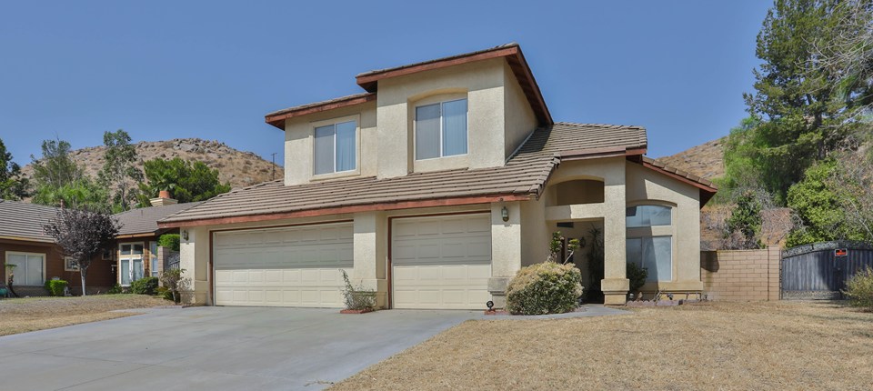 4975 Pinto St, Riverside, CA 92509