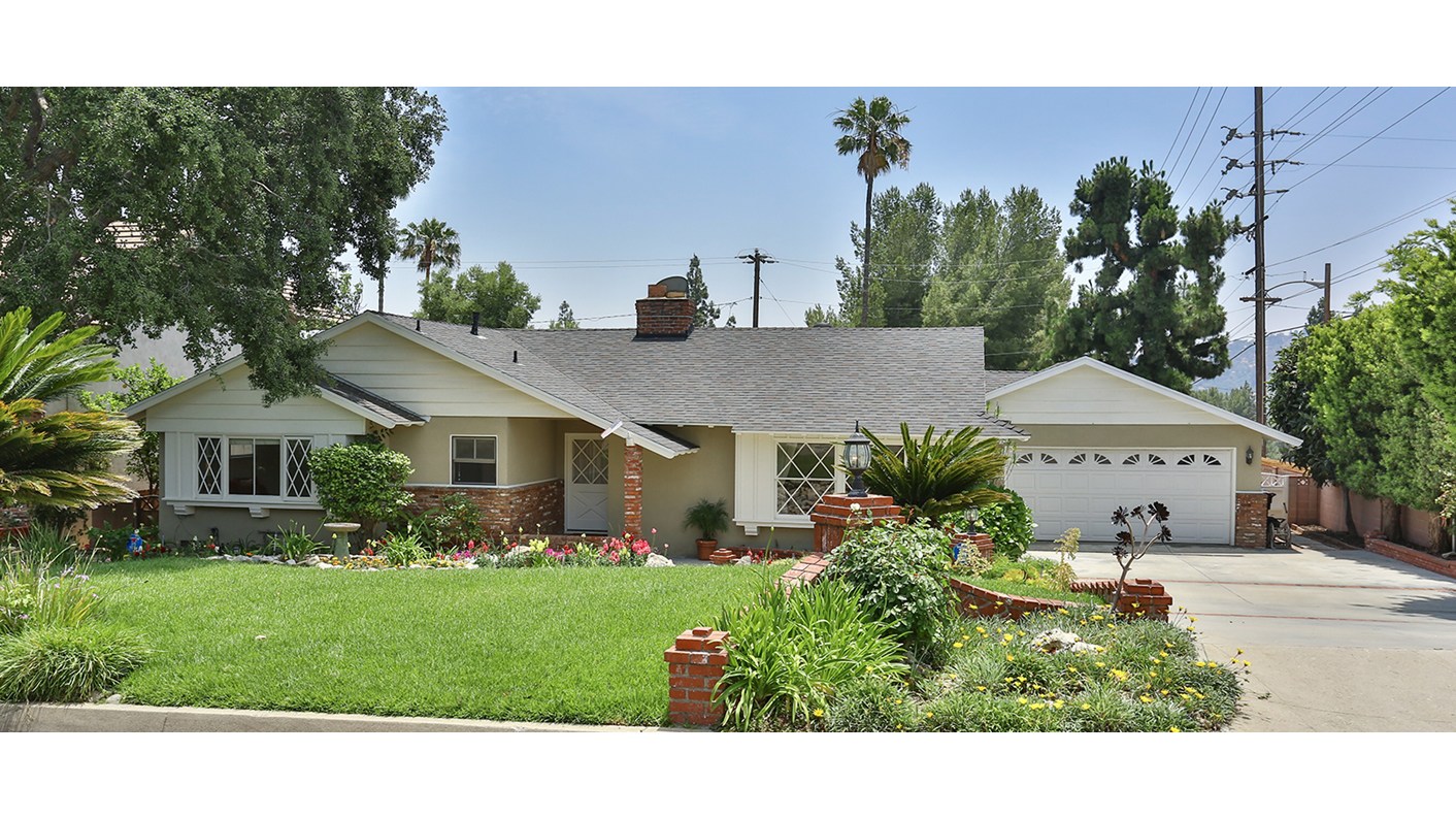 944 Milmada Dr, La Cañada Flintridge, CA 91011