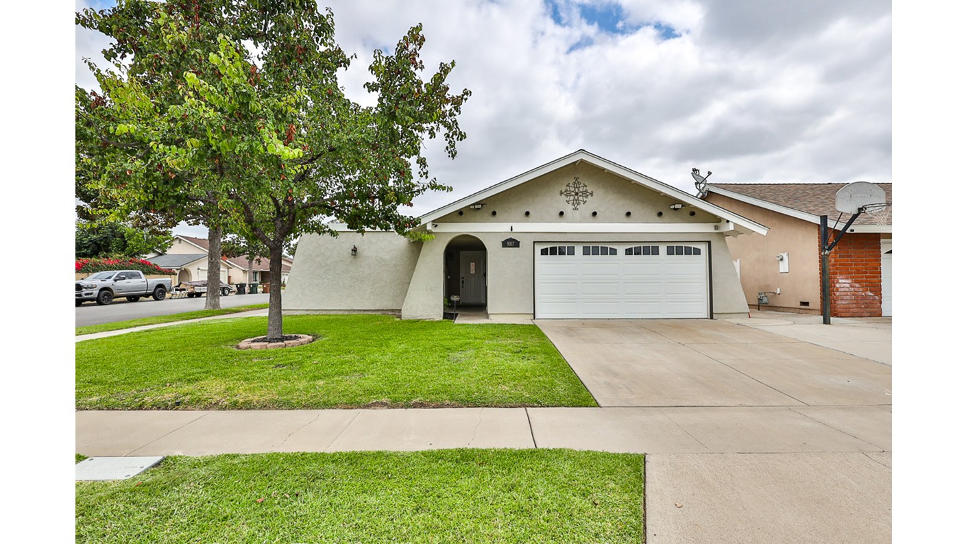5017 East Holbrook Street, Anaheim Hills, CA 92807